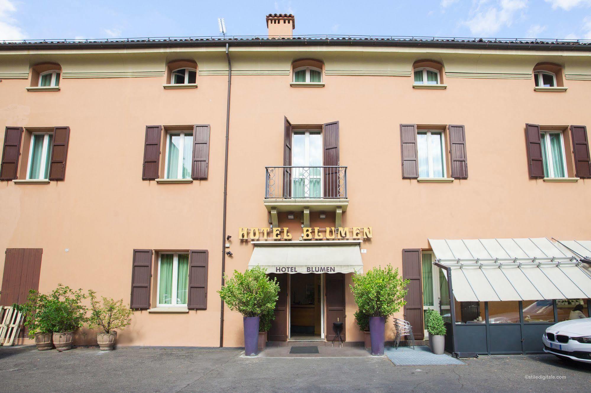 Hotel Blumen Collection By Gsa Hotels Bologna Exterior photo